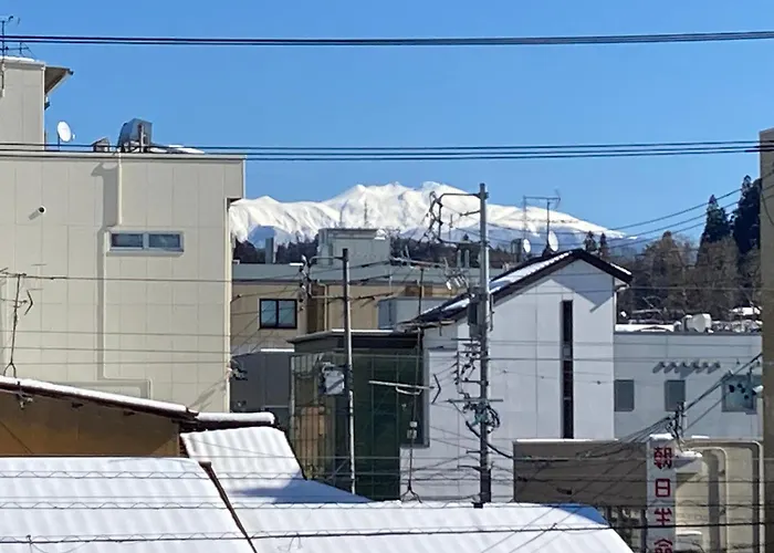 Takayamaan 高山駅徒歩3分 古い町並み徒歩5分のベストロケーション 2バスルーム3寝室で広々快適